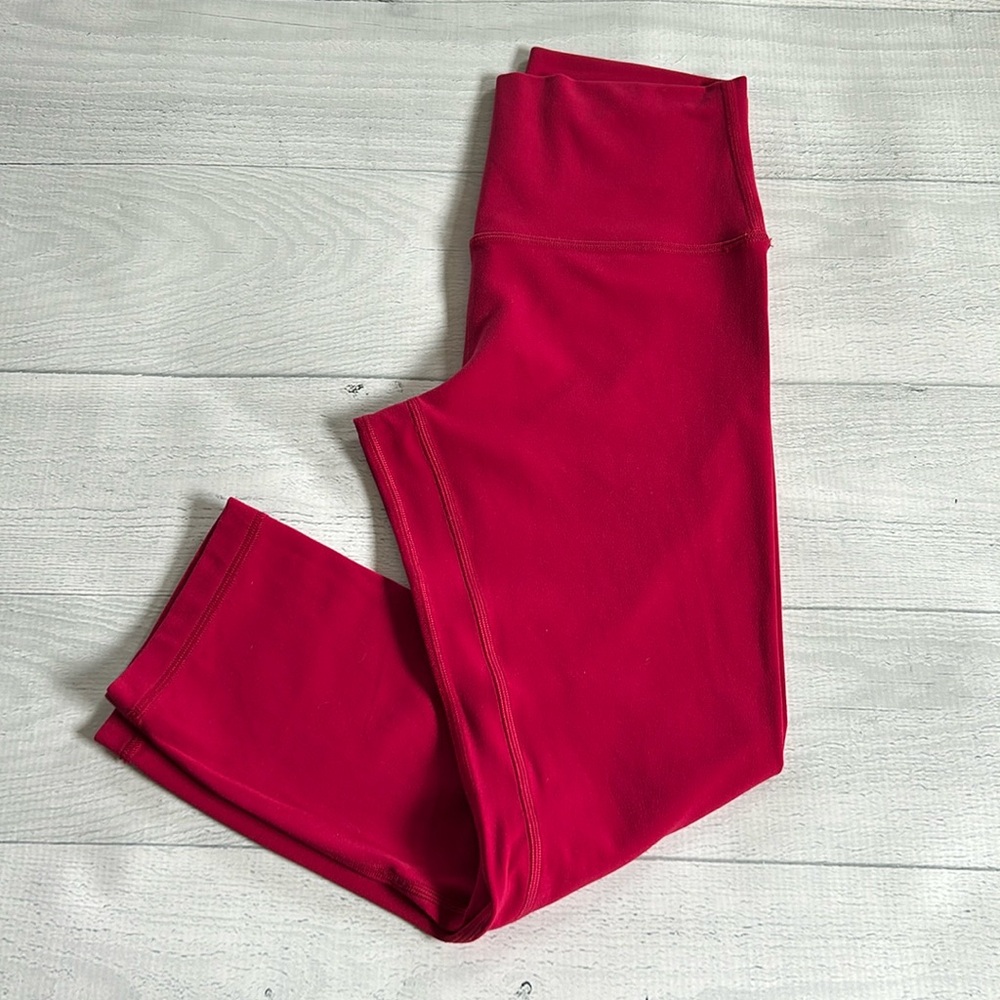 Lululemon Align Crops 21” Sz 6 Star Ruby